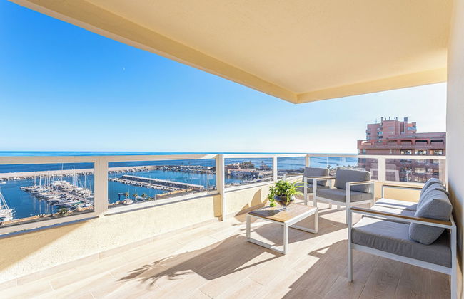 Aparthotel PYR Fuengirola - Foto 1