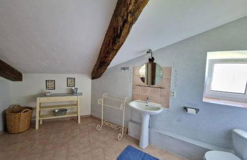 Country House in Lussan Near Pont du Gard - Photo 30