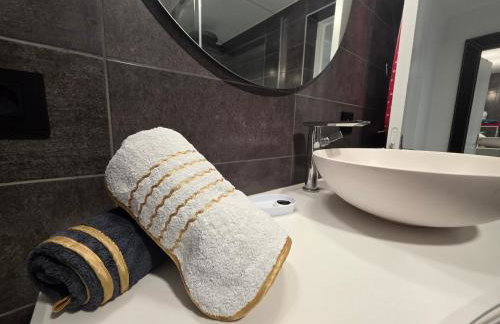 Châtel-guyon : Appart cosy avec place de parking et piscine près des thermes - Foto 9