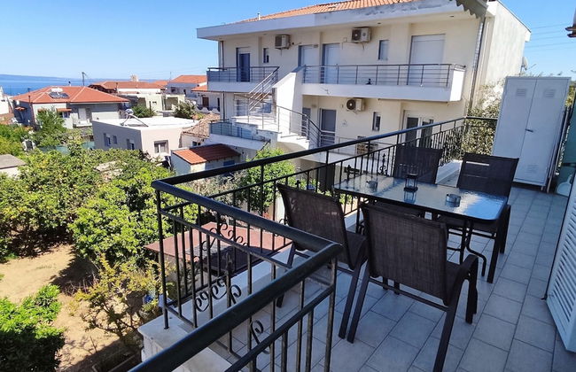 Overlooking the Tower - Photo 17