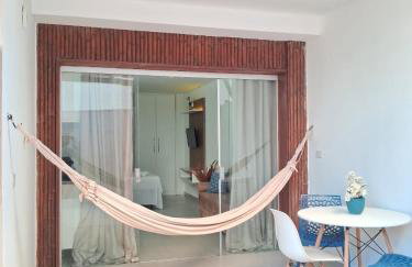 FLAT ENCANTADOR A UM PASSO DA PRAIA - Foto 37