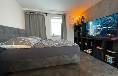 Gleis 11 - kontaktloser 24-7 Check-I, Boxpringbett, W-LAN & Parkplatz kostenlos - Foto 2