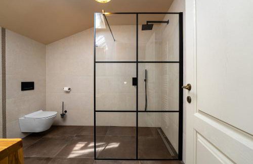 Mediterrane Steinvilla mit Privatpool, Whirlpool, Darts, Billard, Tischtennis, Gym - Foto 6