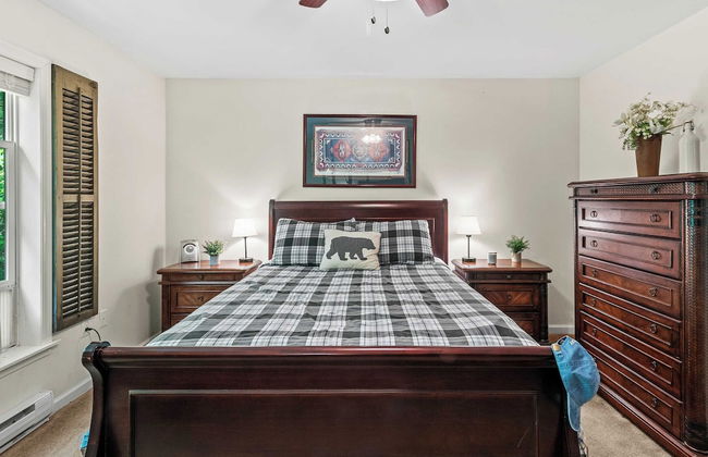 Alpine Serenity by Avantstay Beach + Lake Access Theater, Deck, Playroom - Foto 29