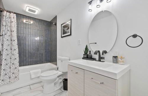 Comfy 2 bedroom w Free Parking - Foto 21