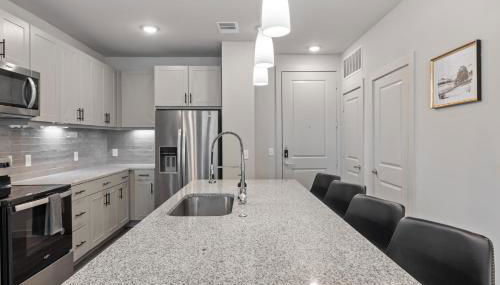 Modern 2BR Poolside Patio Suite in North Austin - Foto 4, Other