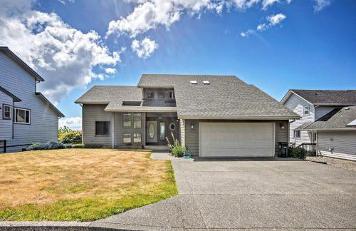 Chic Coos Bay Home with Pacific Ocean Views! - Foto 39