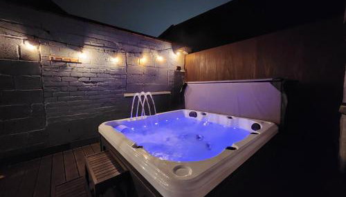 Derby City Centre Apartment With Roof Top Hot Tub - Foto 3