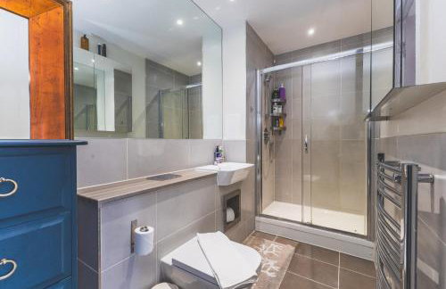 Stylish 4BDR Home Near South Acton With Parking - Photo 36