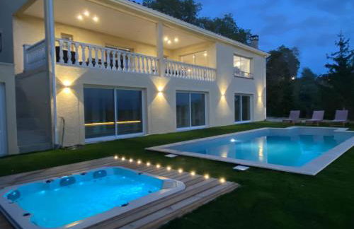 Villa 15 personnes - Piscine - Jacuzzi - Clim - Bar - Billard - Cinéma - Vue Panoramique - Foto 10