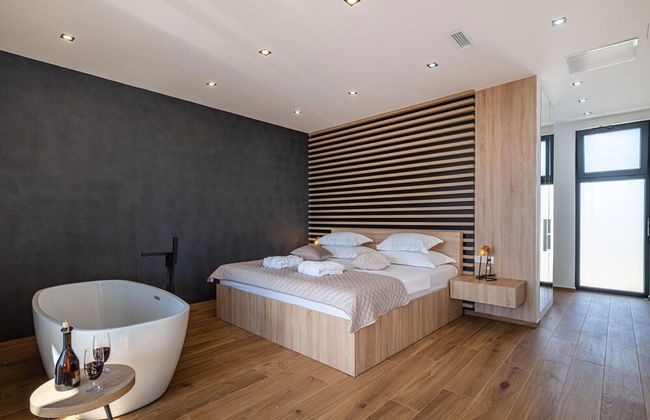 Luxury Villa With Private Indoor and Outdoor Pool - Foto 4