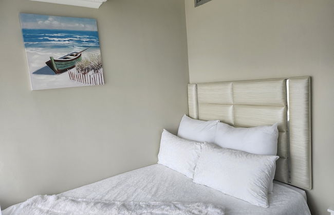 A Two-bedroom Holiday Apartment, at the Heart of South Beach Durban - Foto 2