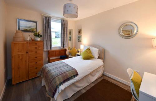 Ladyland Cottage in Maybole - Photo 5