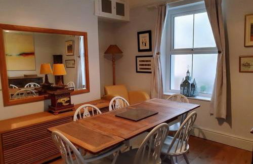 Peacock cottage- Two bedroom country cottage. - Photo 7