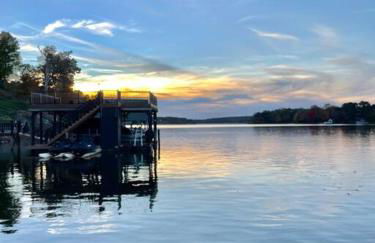 Modern Lakefront Views at Lake Hickory Haven - Foto 55