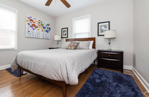 OPEN 4BR2BA Sleeps 8 Near Hwy Covered Deck - Foto 15