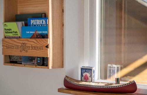 Blue Moon Tiny House Hot Tub & Sauna - Foto 19