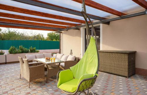 Torine - Capacious Holiday Home in Neorić with Heated Swimming Pool - Foto 39