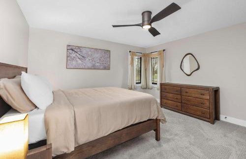 Luxury Modern Lodge Near Fort Wayne with River Views - Foto 13