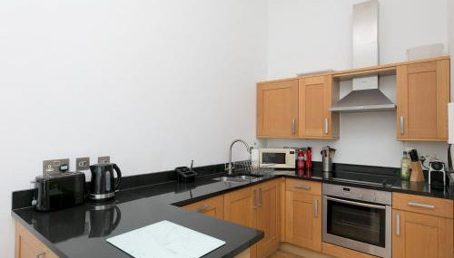 2 Bed Sea View Apartment with Balcony Parking - Pass the Keys - Foto 3, Other