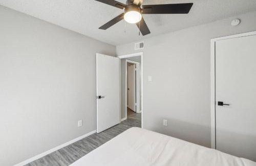 The Landry 276 Spacious and Cozy 2 Bedroom 1bth - Foto 13