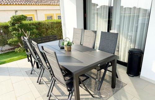 Luxury villa with large swimming pool and outdoor area - Foto 20