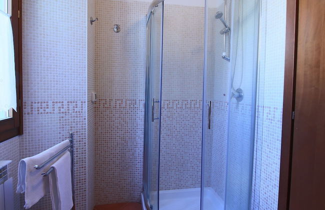 Splendid Farmhouse in Gualdo Cattaneo with Hot Tub - Foto 8