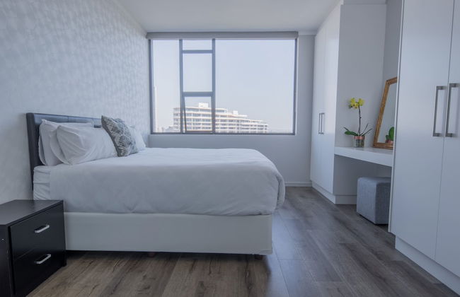 Stunning Apartment in Sandton - Photo 12