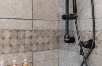 Large Luxury Home with Media Room and Game Room - 10 mins to Campus & Stadium - Foto 41