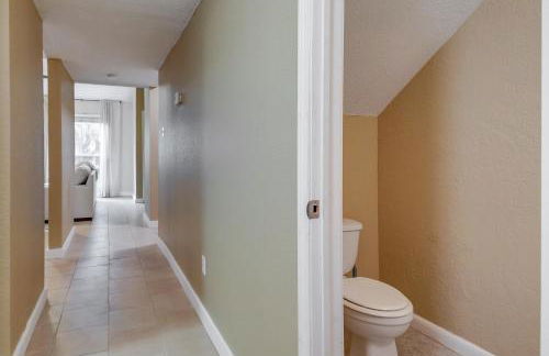 College Station Gem with Pool Access Near University - Foto 14