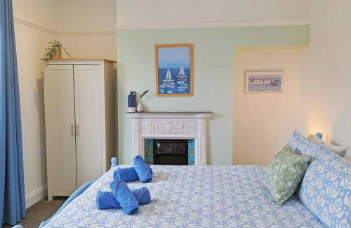 Seaside Escapes - with relaxing hot tub! - Foto 11