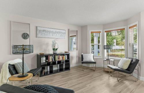 Spacious 4 bed near park/trails - Foto 9