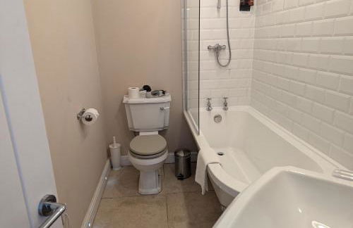 The Courtyard Apartment at Cefn Tilla Court, Usk - Foto 9