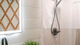 Purple City Retreats - Luxury Yurt & Spa - Foto 3