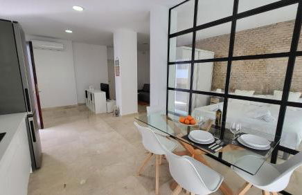 RentalSevilla Teatinos I - Foto 1