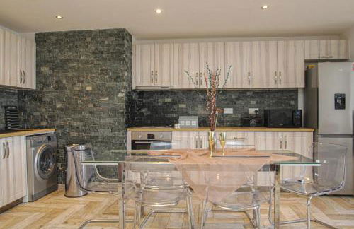 Lavish 2 bed sleeps 5 near Lanark - Photo 34