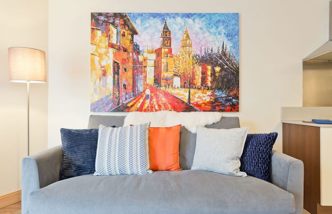 Broc House Suites - Photo 36