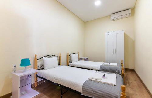 Very Sunny apartment with large balcony 3rd floor - Foto 42