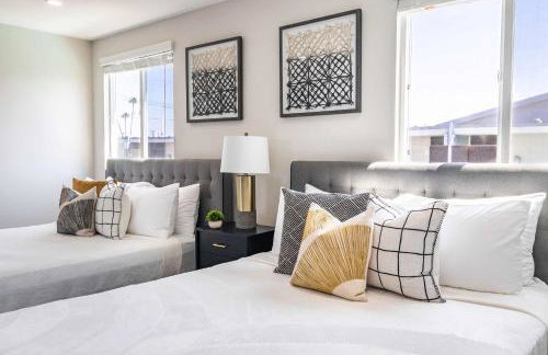 Modern 4BR Stay Premium Beds & Full Kitchen - Foto 44