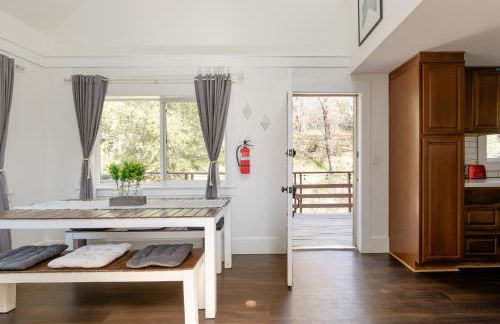 Sprocket Hollow Treetop A-Frame Log Cabin - Foto 8