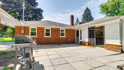 Home about 17 Mi to Detroit with Patio and Grill! - Foto 2