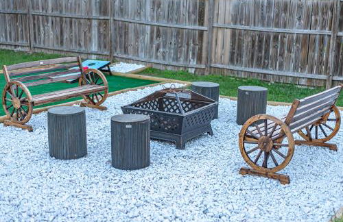 Luxury 5BR House with Pool by SeaWorld & Lackland - Foto 64