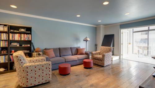 Upscale Denver Condo with Communal Deck and Gym! - Foto 5