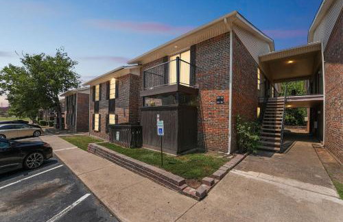 Comfortable 1BR Extended Stay I Onsite Parking - Foto 4