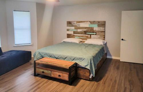 Pet-Friendly Lockhart Home with Private Yard - Foto 30