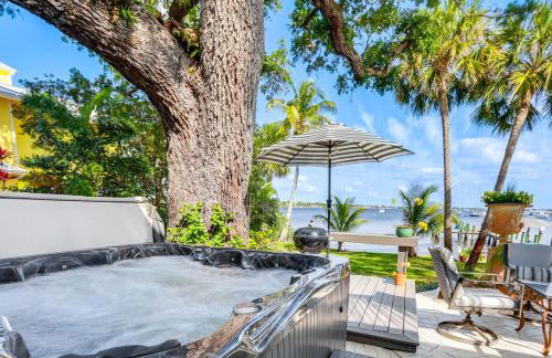 Waterfront Stuart Oasis with Hot Tub and Dock! - Foto 22