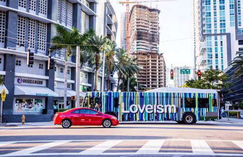 Spacious and bright in the heart of Brickell - Foto 42