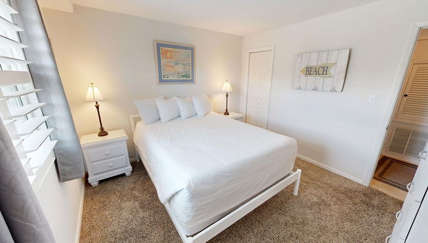 Steps to the Pool 1 Bedroom Sleeps 4 by RedAwning - Foto 4, Habitación