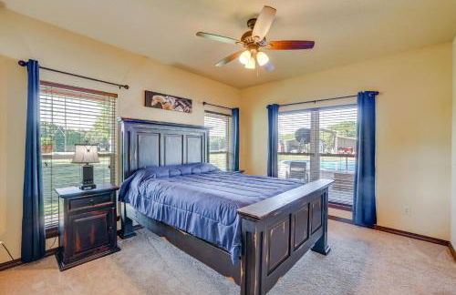 Neosho Home on 90 Acres with Private Pool and Fire Pit - Foto 14