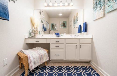 Natalie's Nook, Lake Hideaway near Downtown Fun! - Foto 6